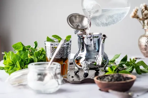 Incorporation de la Menthe et du Sucre